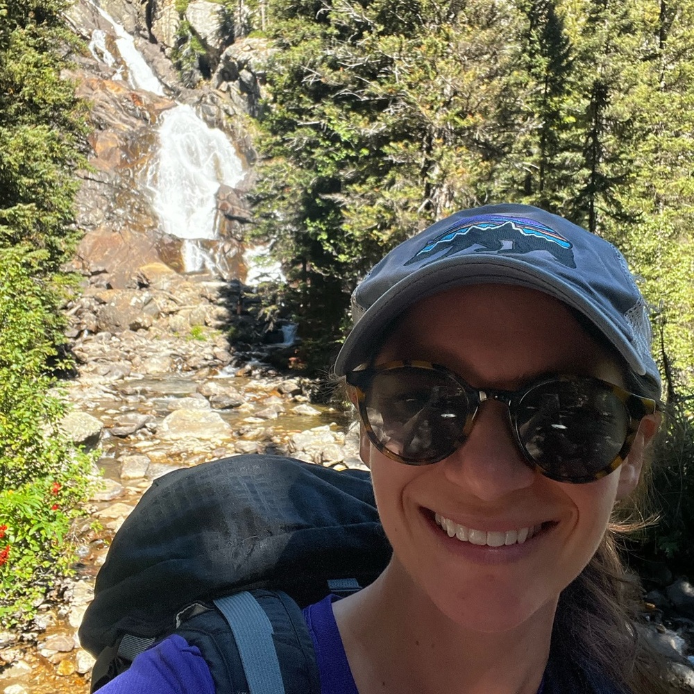 Meet your Posher, Jenn